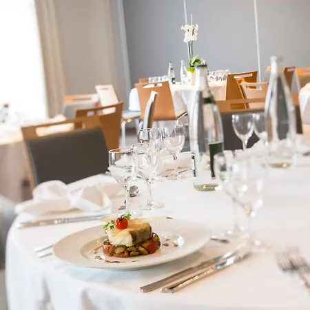 Mercure Compiegne Sud Hotel 4*