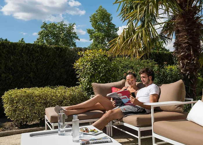 Отель Mercure Compiegne Sud