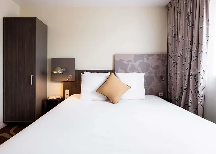 Отель Mercure Compiegne Sud La Croix-Saint-Ouen