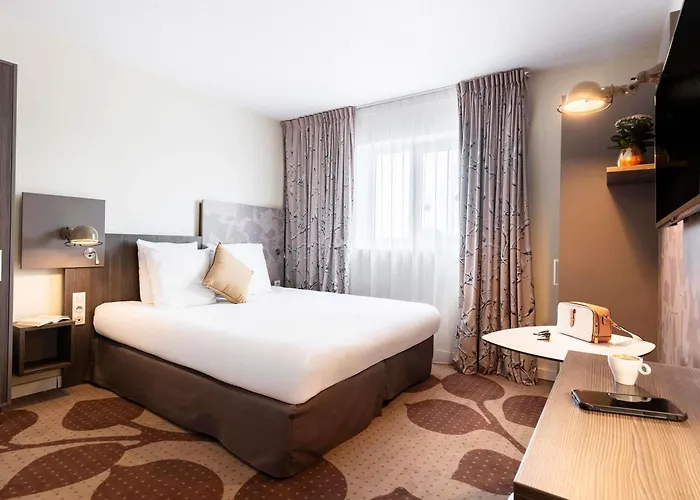 Mercure Compiegne Sud Отель