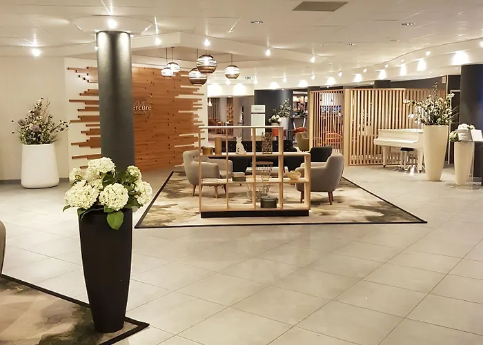 贡比涅南美居酒店 酒店